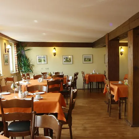 - Lamm & Ammertal Brennerei Hotel